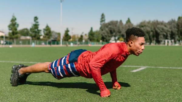 5 Jenis Latihan Fisik dalam Sepak Bola, Asah Kekuatan hingga Kelincahan