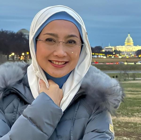 Artis Lawas Pakai Hijab Masih Cantik. (Foto: instagram)