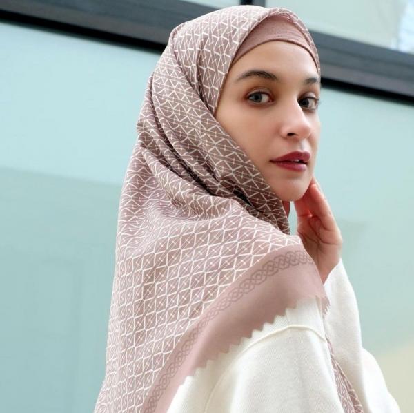 Artis Indonesia Keturunan Timur Tengah. (Foto: instagram)