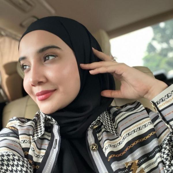 Artis Indonesia Keturunan Timur Tengah. (Foto: instagram)