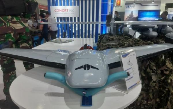 Drone buatan indonesia -1 Drone Kamikaze Minibe buatan PT Pindad dipamerkan dalam Indo Defence 2022. (Foto: Sindonews)