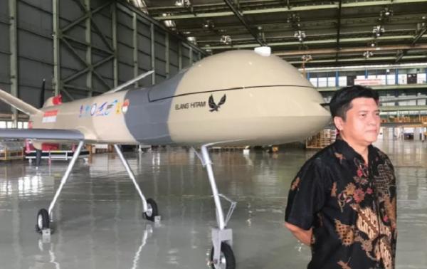 Drone Elang Hitam di hanggar PT Pindad. Foto (ANTARA)