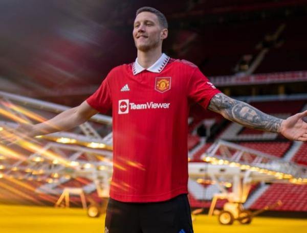 Wout Weghorst jadi striker baru Manchester United pada Januari 2023. (Foto: Instagram/@manchesterunited)