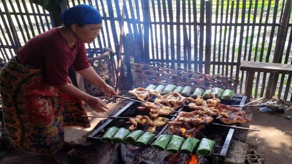 IMG 20190306 WA0021 Bakakak merupapakan penganan khas di Jawa Barat. (Foto: Istimewa)