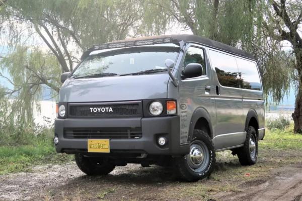 Modifikasi Toyota HiAce 2