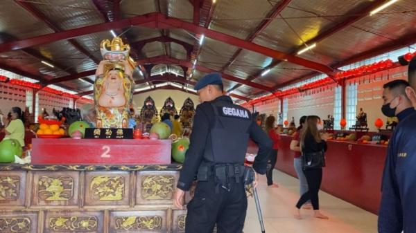 Polisi Sterilisasi Vihara Dharma Bhakti di Jakbar, Pastikan Perayaan Imlek Aman