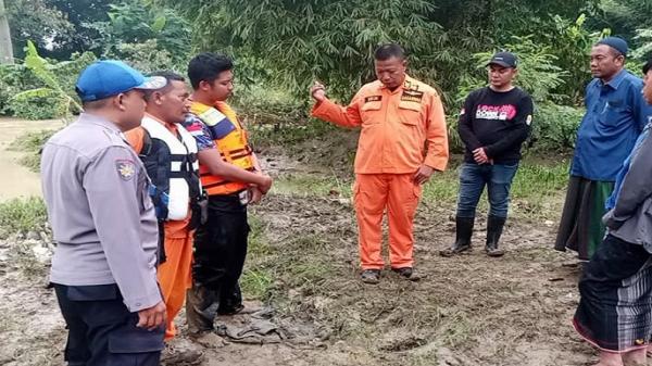 4 Remaja Nekat Berenang di Sungai Cipanundan Cirebon, 1 Hilang Terseret Arus Deras