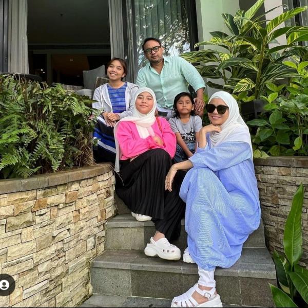 Deretan artis balikan sama mantan setelah cerai. (Foto: instagram)