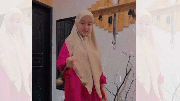 Nisa Sabyan lato-lato (Foto: IG)