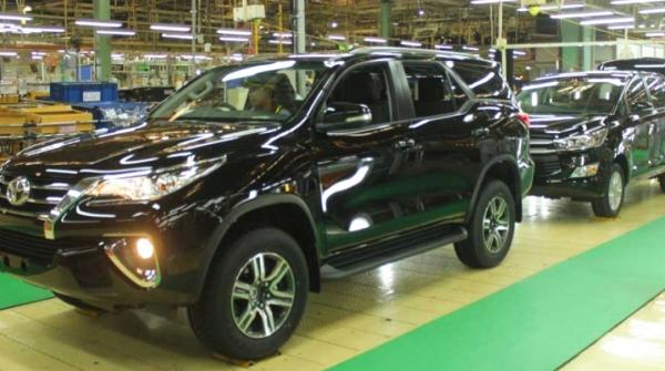 Toyota Cetak Rekor Ekspor 297.000 Unit, Ini Mobil Buatan Indonesia ...