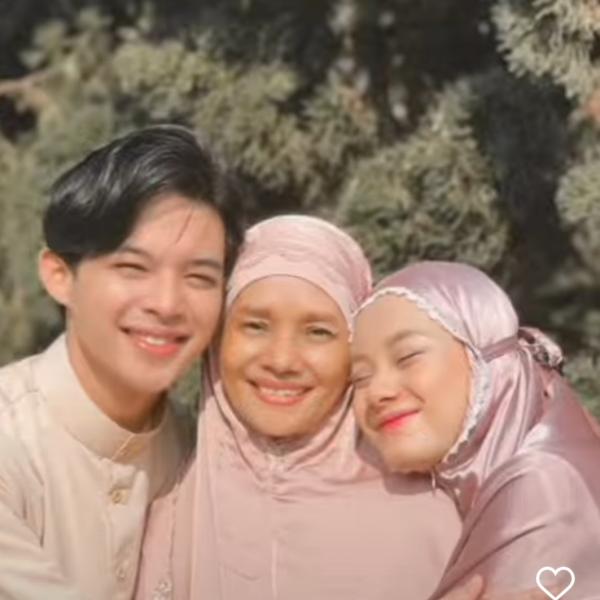 Artis dekat dengan mertua. (Foto: instagram)