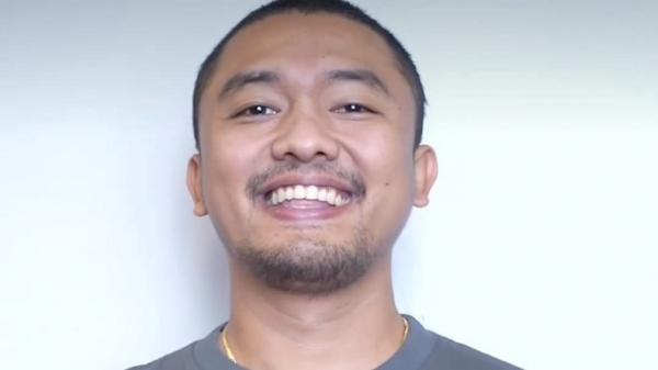 Uus, komedian asal Bandung. (FOTO: Instagram/@uusbiasaaja)