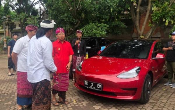 Pemprov Bali Bakal Wajibkan Kendaraan Listrik di Pemerintahan Tahun Ini