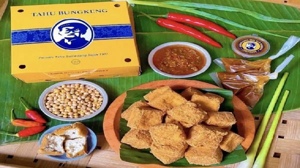 TAHU BUNGKENG Tahu Bungkeng cikal bakal tahu sumedang. (Foto: Instagram)