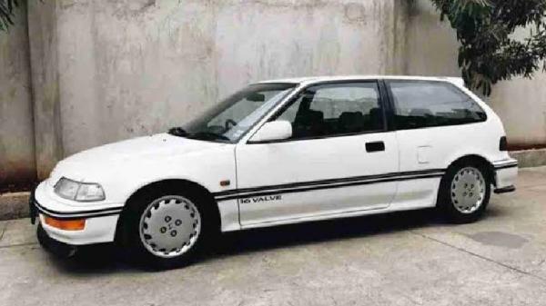 Honda Civic Nouva (Foto: OLX)