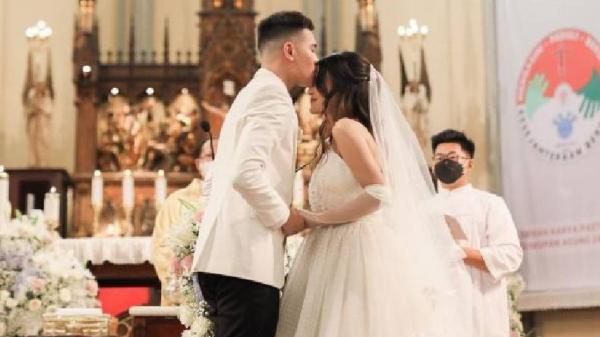 Julian Jacob dan Mirriam Eka telah resmi menikah