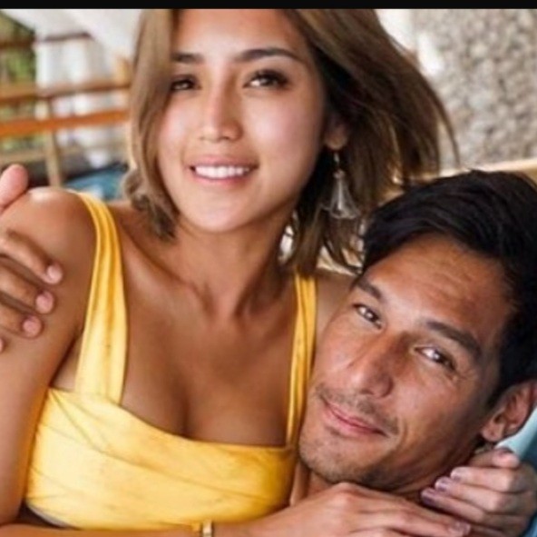 Artis Indonesia pacaran lama tapi gagal menikah. (Foto: instagram)