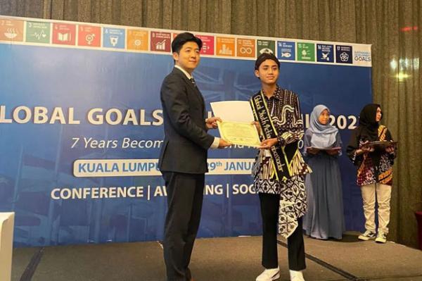 Keren, Guru dan Siswa SMA Muhammadiyah Al Mujahidin Raih Prestasi di Ajang Global Goals Summit di Malaysia 