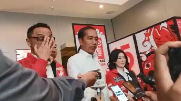 Jokowi Respons 2 Menteri Nasdem Tak Hadiri Ratas: Mungkin ke Luar Kota