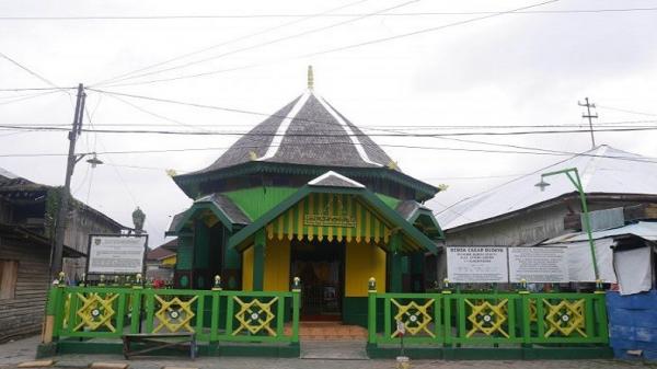 Makam Wali di Kalimantan Selatan, Makam Tuan Guru Haji Surgi Mufti (Foto: Dirjen Pariwisata)