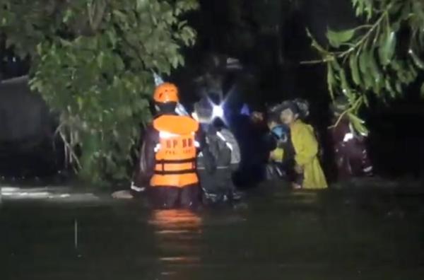 Sungai Jawi-jawi Meluap, Banjir Kembali Rendam Permukiman Warga di Parepare