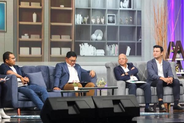 The Boss terdiri dari Direktur Utama Bank Mandiri Darmawan Junaidi, Deputi Bidang Sumber Daya Manusia BUMN Tedi Bharata, Presiden Direktur Medco Energy Hilmi Panigoro dan Public Figure serta Entrepreneur Christian Sugiono. (Foto: MPI/Aldhi Chandra)