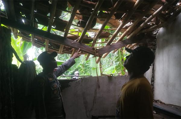 Angin Puting Beliung Terjang Kebumen, 3 Rumah Warga Rusak Parah