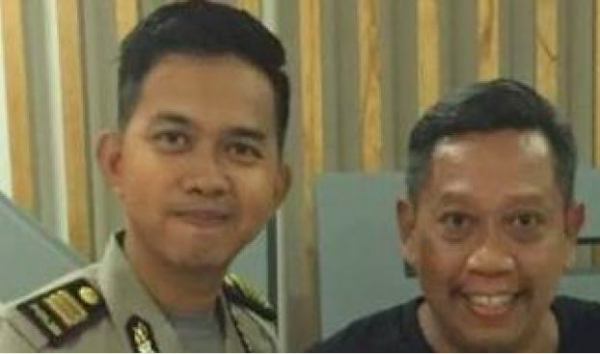 Screen Shot 2023 02 09 At 07 10 07 Artis lawas punya anak berprofesi sebagai polisi. (Foto: Istimewa)