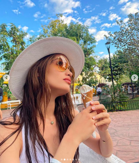 Potret cantik Cinta Laura liburan di di Eropa. (Foto: Instagram)