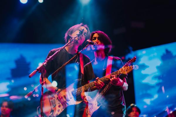 Fiersa Besari tampil di Boldmusic Flame Fest. 