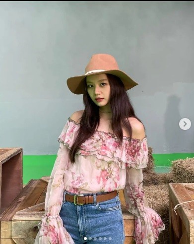 Lee Hyeri Artis Korea yang Sumbang untuk Gempa Turki. (Foto: Instagram)