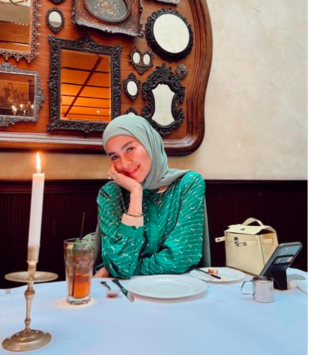 Potret cantik Olla Ramlan. (Foto: Instagram)