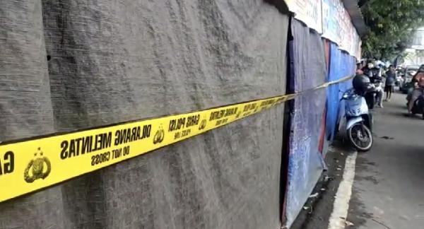 Pria Tanpa Identitas Tewas Tersetrum Kawat Pengaman di Belakang Lapak Batu Akik Ciputat