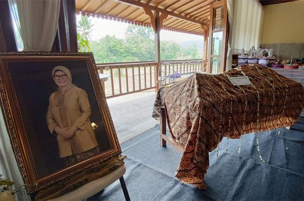 Jenazah Dirut Badan otorita Borobudur Indah Juanita. (foto: iNews.id/Budi Utomo) Pencuri 50 tabung gas ditangkap polisi. (Foto: Ist)