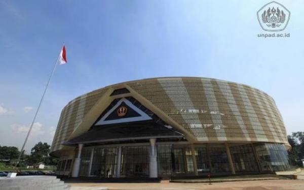 15 Prodi Saintek Unpad Terketat, Nomor 1 Bukan Kedokteran!