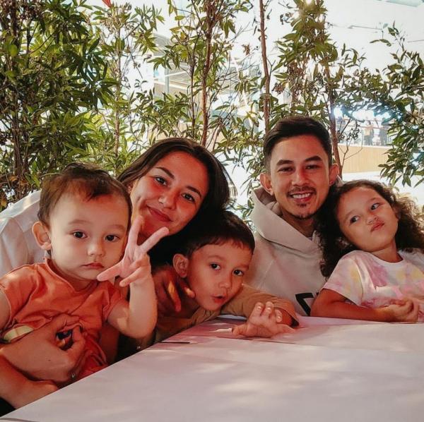 Artis Indonesia Melahirkan di Usia Muda. (Foto: instagram)