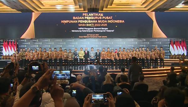 Pengurus BPP Hipmi foto bersama Presiden Joko Widodo. (Foto: Tangkapan Layar)