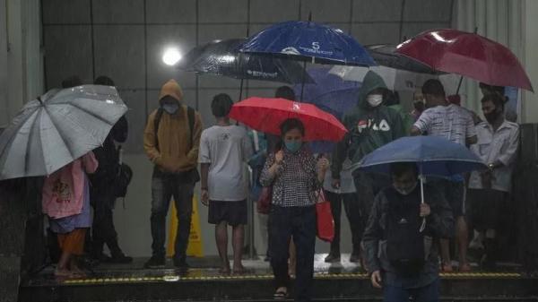 Prakiraan Cuaca Jakarta Jumat 24 Februari, Seharian Diguyur Hujan