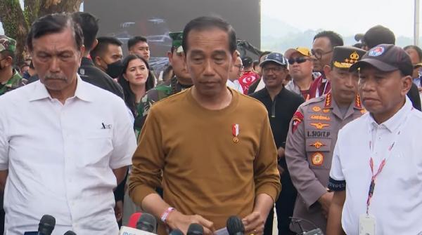Presiden Jokowi Takjub Saksikan F1 Powerboat di Danau Toba: Seru Sekali