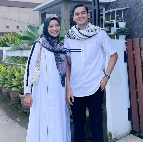 Artis Menikah dari Taaruf . (Foto: instagram)