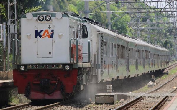 303 Perjalanan KA Tambahan Disiapkan di Stasiun Gambir dan Pasar Senen, Ini Daftarnya