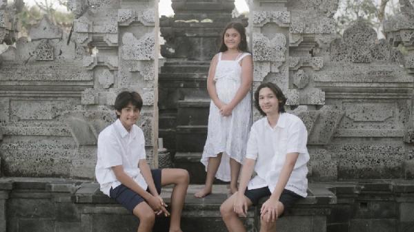 Kenzy Taulany anak kedua dari tiga bersaudara (Foto: IG @kenzy_taulany)