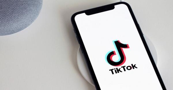 Lirik Lagu Feel Only Love dan Terjemahan, Sound Viral di TikTok dengan Versi DJ Remix