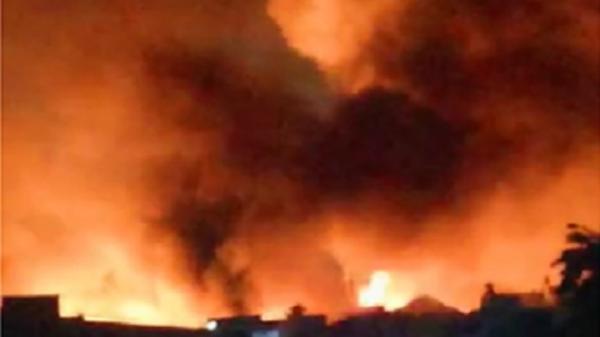 Api Berkobar di Depo Plumpang, Terlihat dari Jalan Tol Jelang Exit Sunter-Kelapa Gading
