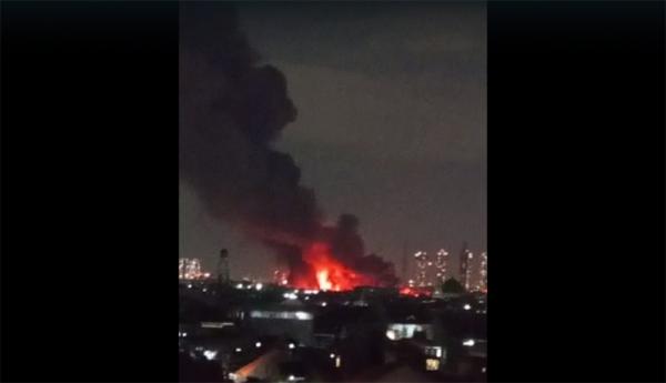 Depo Plumpang Terbakar, Pertamina Fokus Pemadaman 