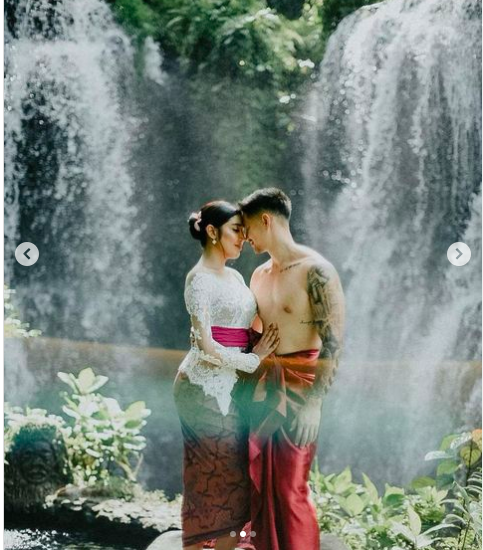 Screen Shot 2023 03 05 At 13 43 51 Potret mesra artis transgender Millen Cyrus dan kekasih. (Foto: Instagram)