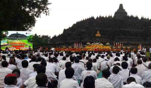 Ribuan Umat Buddha Peringati Hari Raya Magha Puja 2023 Di Pelataran ...