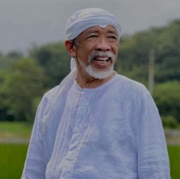 Screenshot 20230306 075012 Samsung Internet Komedian Legendaris Terlihat Culun Aslinya Pintar. (Foto: istimewa)