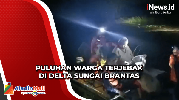 Debit Air Tinggi Puluhan Warga Terjebak Di Delta Sungai Brantas Saat