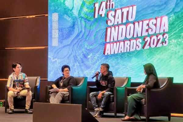 Bincang inspiratif dalam sesi Astra Talk pada Kick Off 14th SATU Indonesia Awards 2023. (Foto: MPI/Anton)